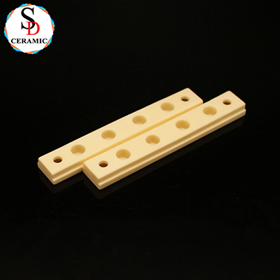 Customize 99 Alumina Ceramic Strip For Electrical Industry