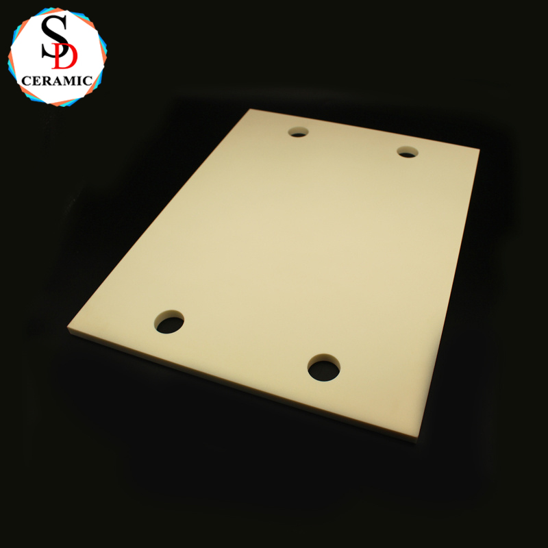 Heat Resistant Ceramic Insulator Alumina Ceramic Sheets For Demandinf Applications