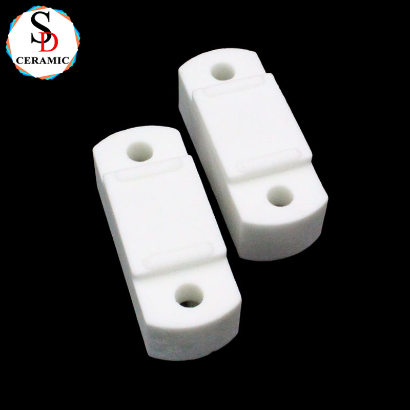 Manufacturer Custom Alumina Ceramic Block Al2o3 Insulators for Industry